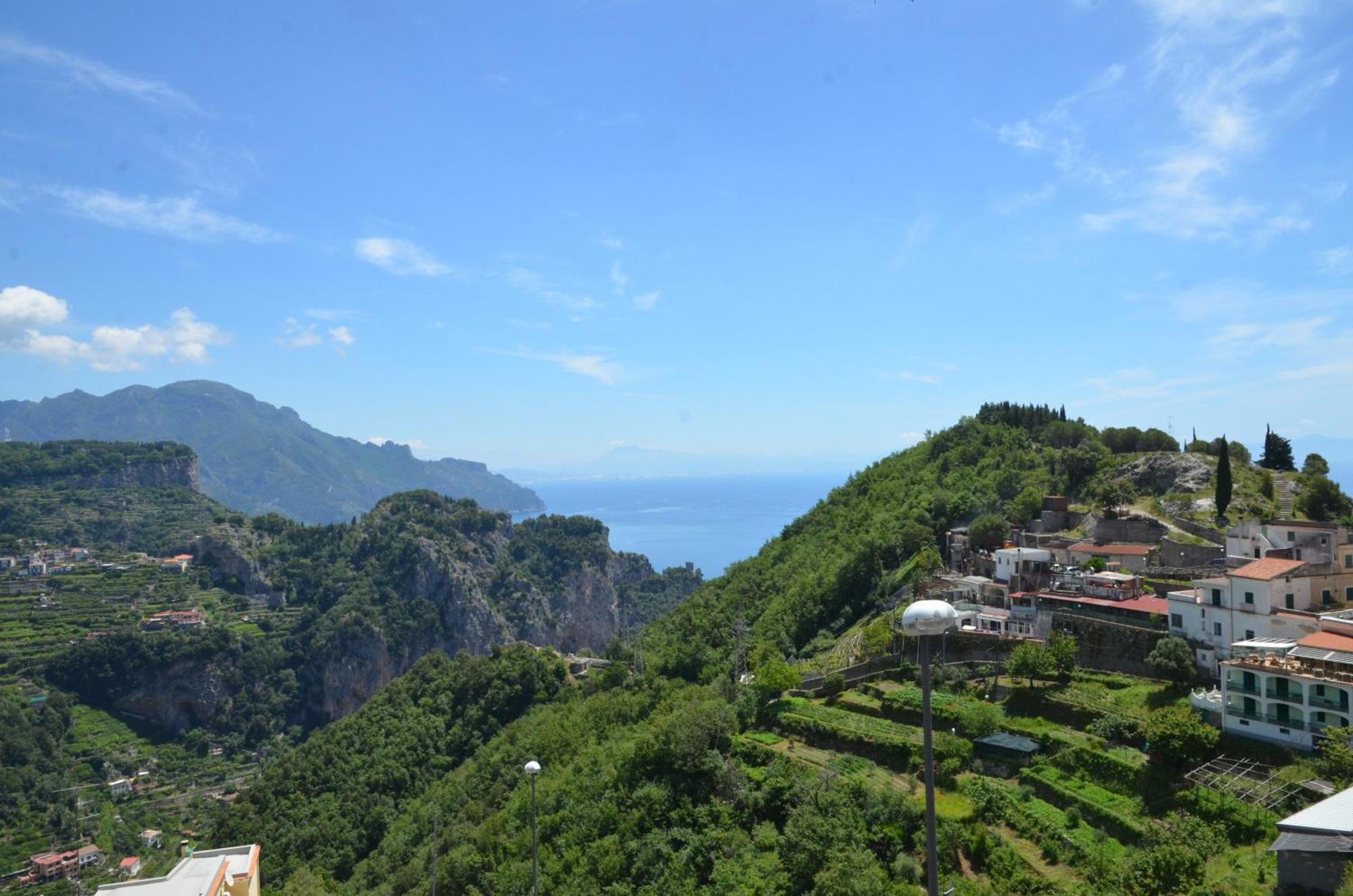 Aparthotel Amalfi Hills Pokoj fotografie