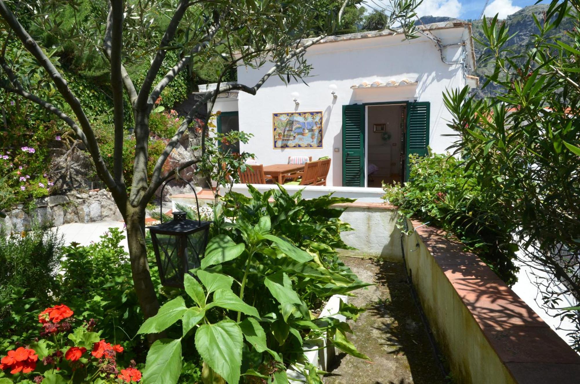 Aparthotel Amalfi Hills Pokoj fotografie